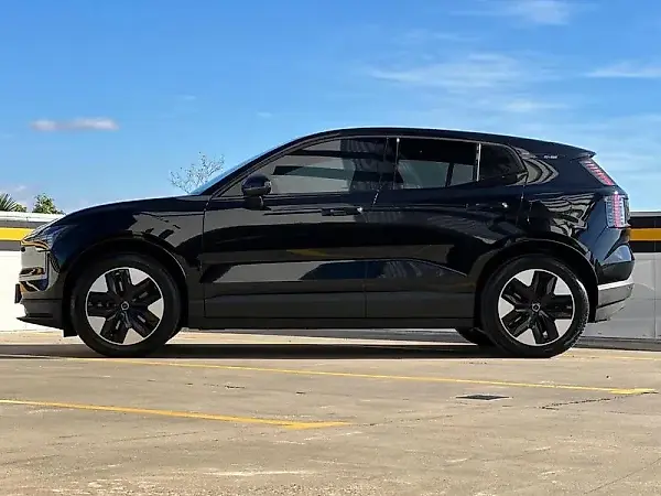 Volvo EX30 - Imagem 8