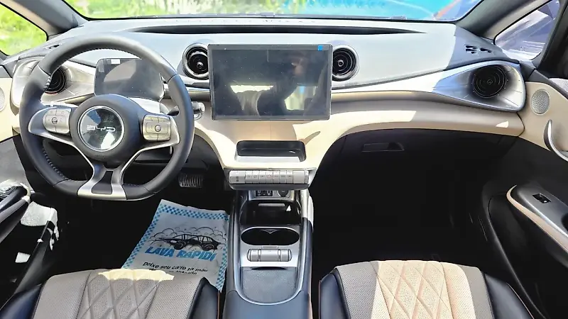 BYD Dolphin - Imagem 12