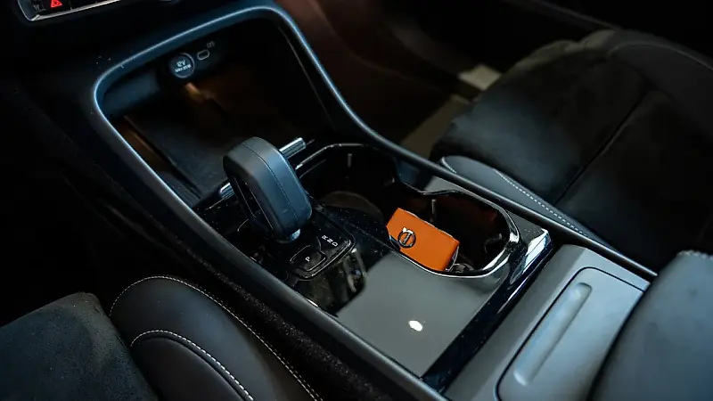 Volvo XC40 Recharge - Imagem 14
