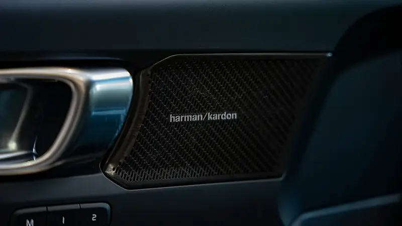 Volvo XC40 Recharge - Imagem 15