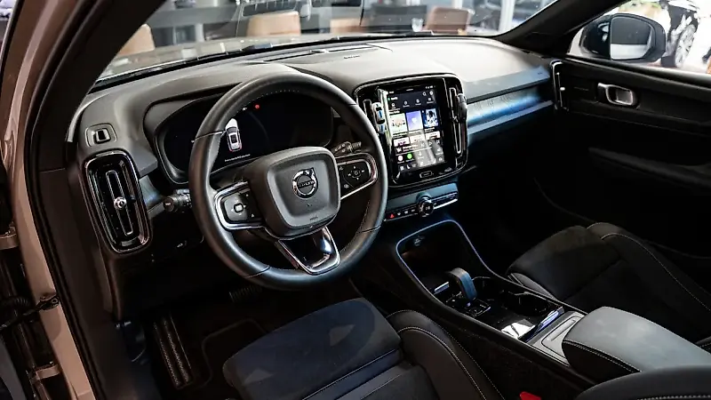 Volvo EX40 - Imagem 9