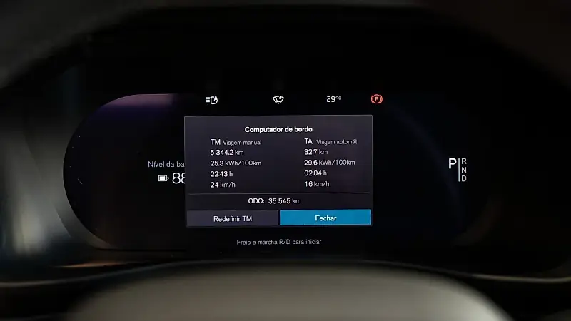 Volvo EX40 - Imagem 12