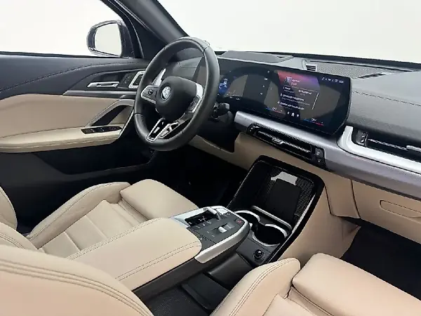 BMW IX2 - Imagem 13