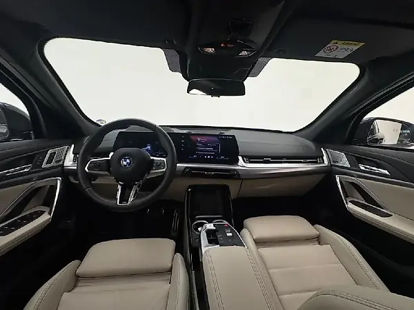 BMW IX2 - Imagem 14
