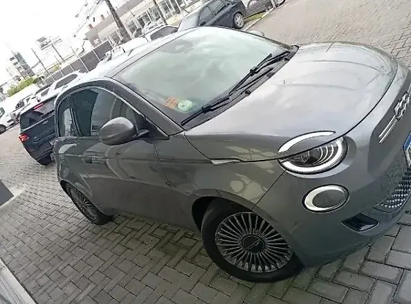 Fiat 500e - Imagem 3