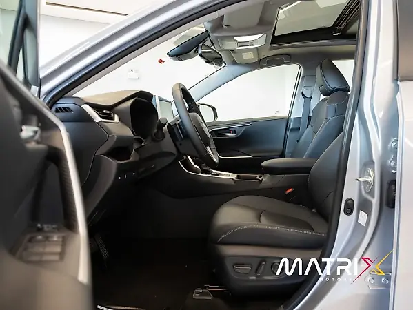 Toyota Rav4 EV - Imagem 12