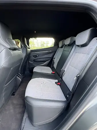 Renault Megane E-tech Electric - Imagem 10
