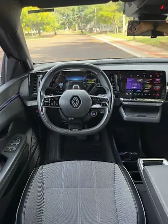 Renault Megane E-tech Electric - Imagem 12