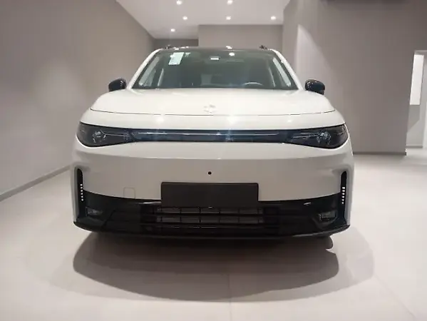 Leapmotor C10 - Imagem 1