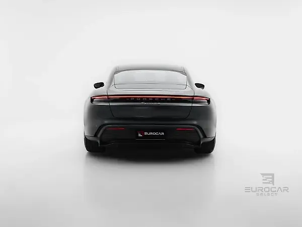 Porsche Taycan - Imagem 5
