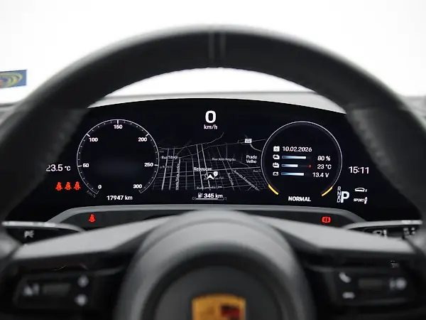 Porsche Taycan - Imagem 9