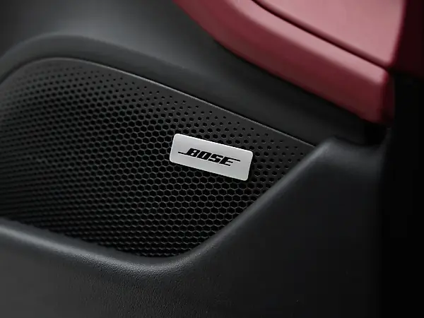 Porsche Taycan - Imagem 15
