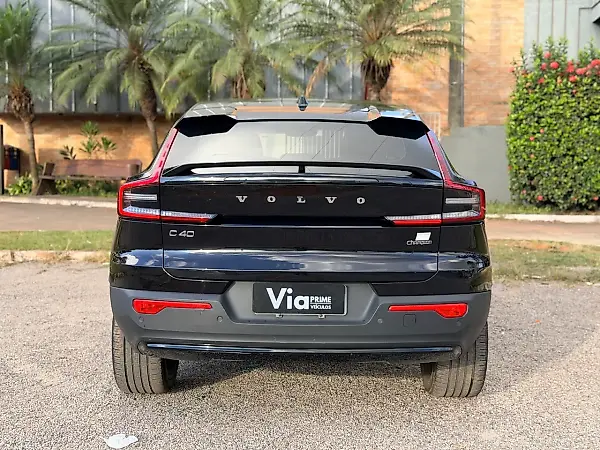Volvo EX40 - Imagem 7