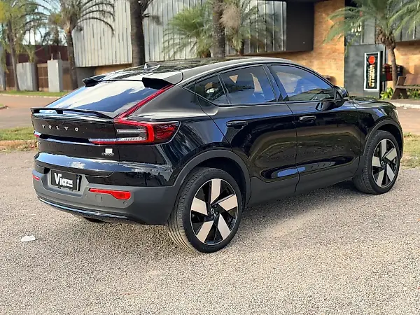Volvo EX40 - Imagem 9