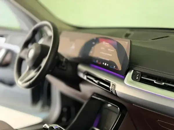 BMW Ix Edrive20 - Imagem 12