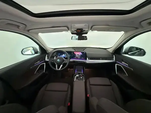 BMW Ix Edrive20 - Imagem 13