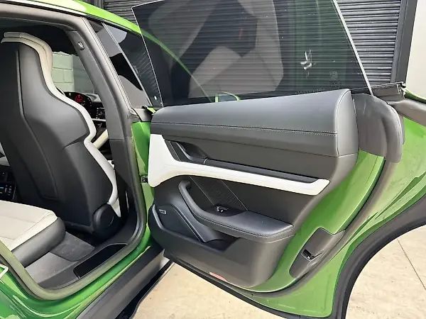 Porsche Taycan - Imagem 20