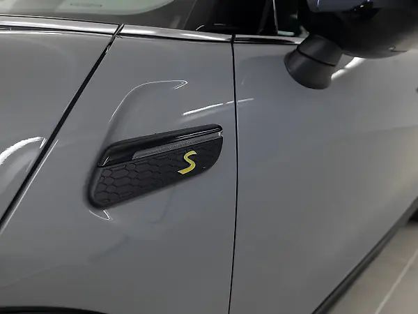 Mini Cooper SE - Imagem 16
