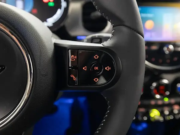 Mini Cooper SE - Imagem 20