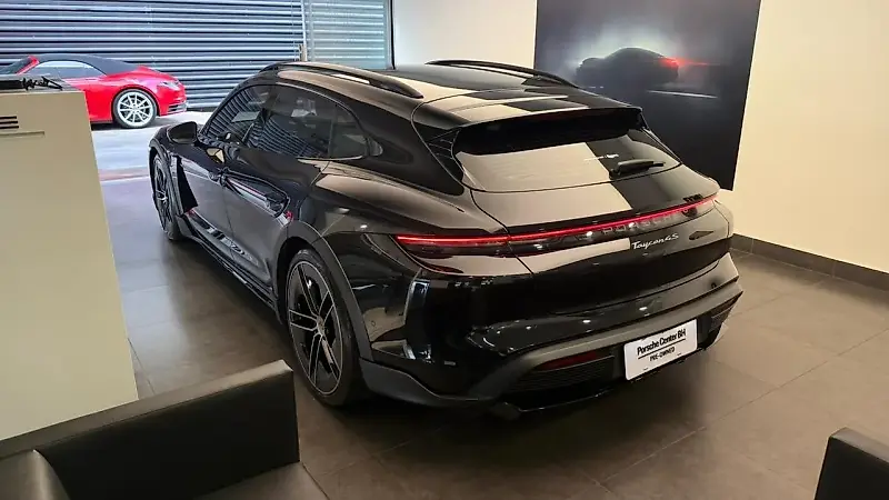 Porsche Taycan - Imagem 3