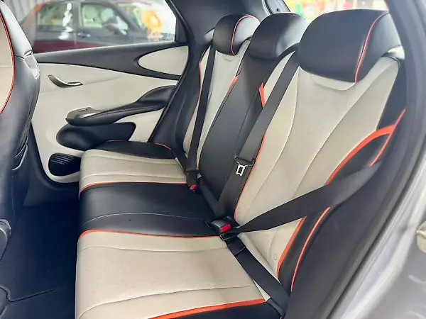 BYD Dolphin - Imagem 12