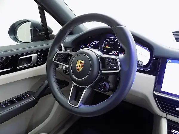 Porsche Cayenne E-hybrid - Imagem 9