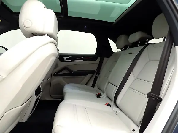 Porsche Cayenne E-hybrid - Imagem 13