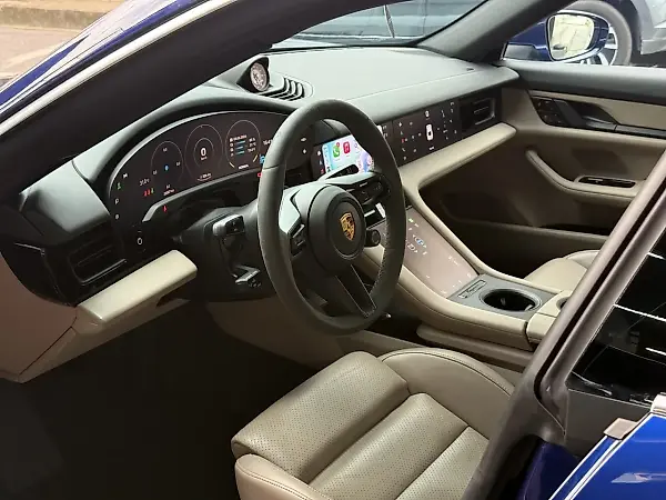 Porsche Taycan - Imagem 2