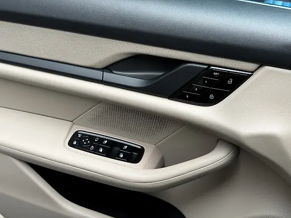 Porsche Taycan - Imagem 4