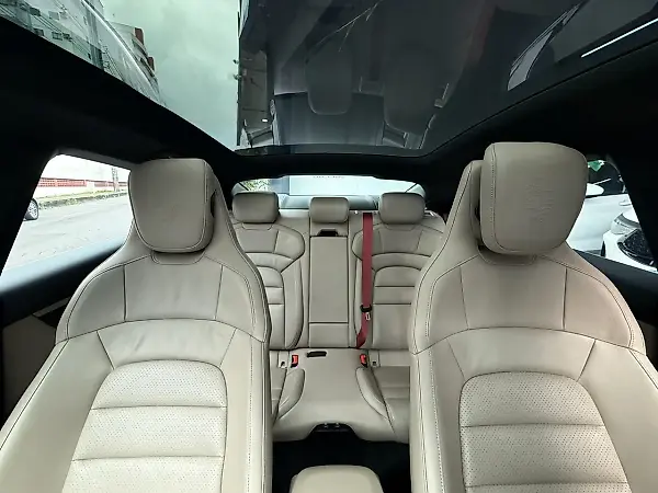 Porsche Taycan - Imagem 5
