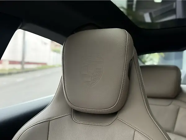 Porsche Taycan - Imagem 6