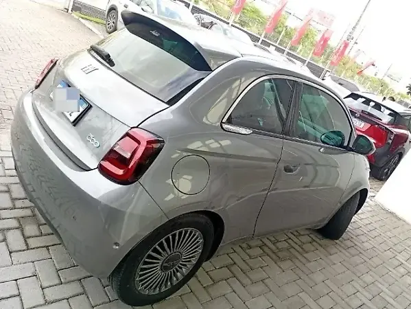 Fiat 500e - Imagem 4