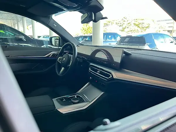 BMW I4 Edrive35 - Imagem 14