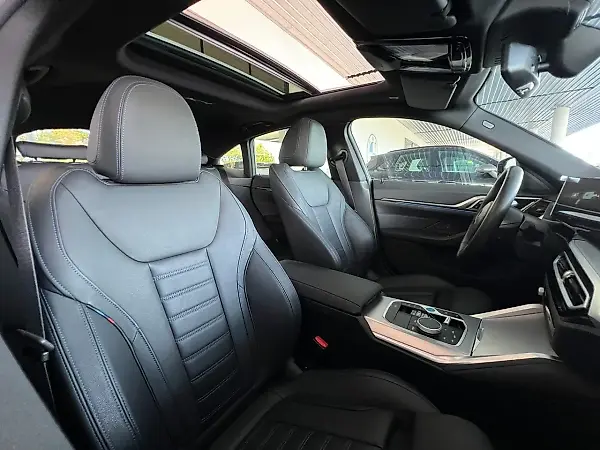 BMW I4 Edrive35 - Imagem 13