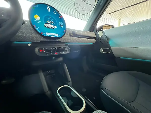 Mini Cooper SE - Imagem 9