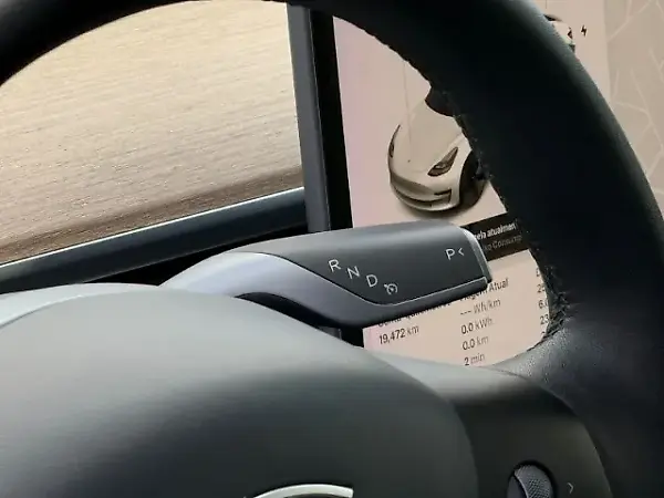 Tesla Model 3 - Imagem 5