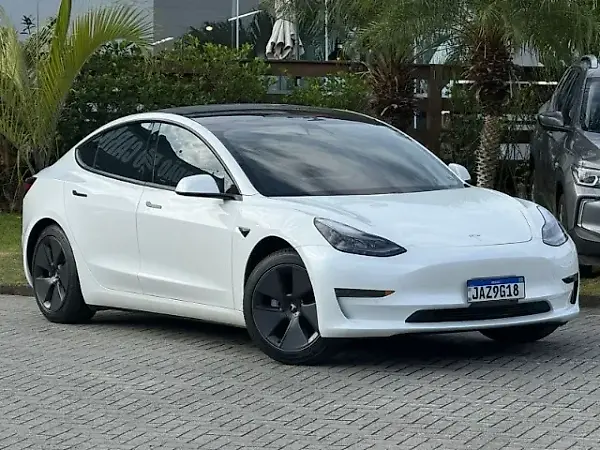 Tesla Model 3 - Imagem 14