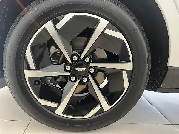 Chevrolet Equinox EV - Imagem 18