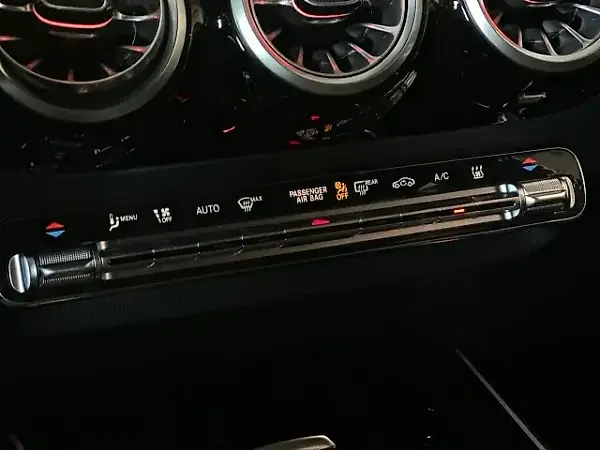 Mercedes Eqa 250 - Imagem 11
