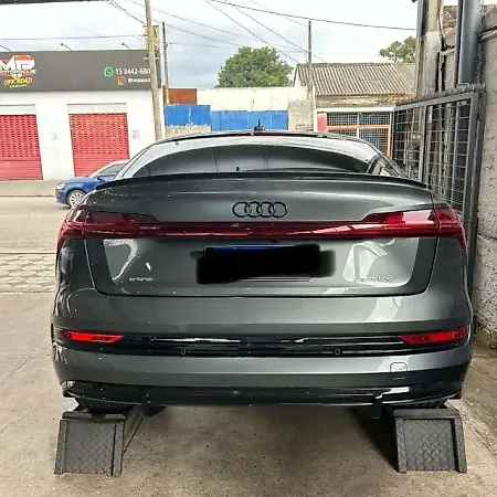 Audi E-tron Sportback - Imagem 3