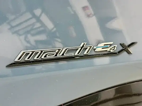 Ford Mustang Mach-e - Imagem 13
