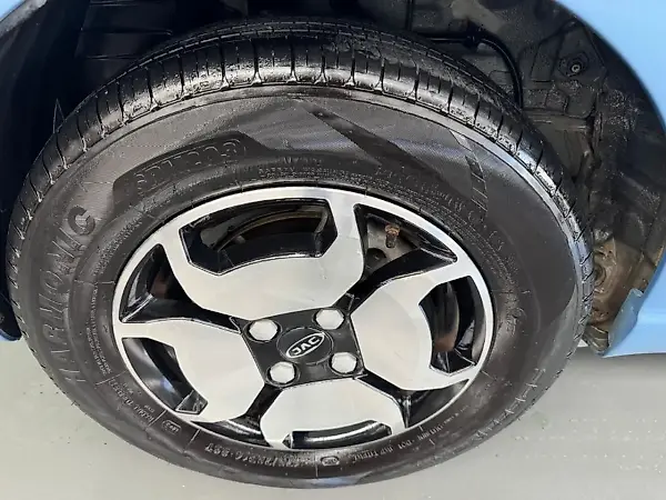 JAC E-JS1 - Imagem 17