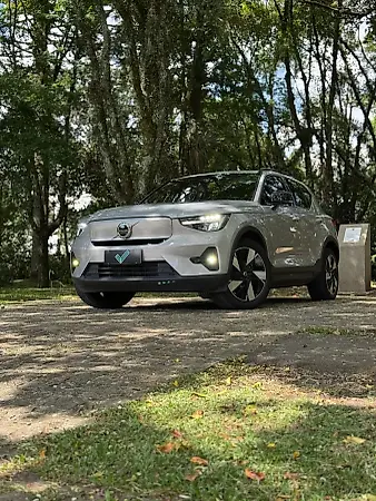 Volvo XC40 Recharge - Imagem 1