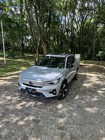 Volvo XC40 Recharge - Imagem 4