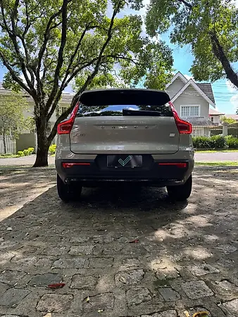 Volvo XC40 Recharge - Imagem 6