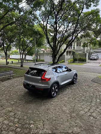 Volvo XC40 Recharge - Imagem 7