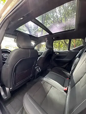 Volvo XC40 Recharge - Imagem 14