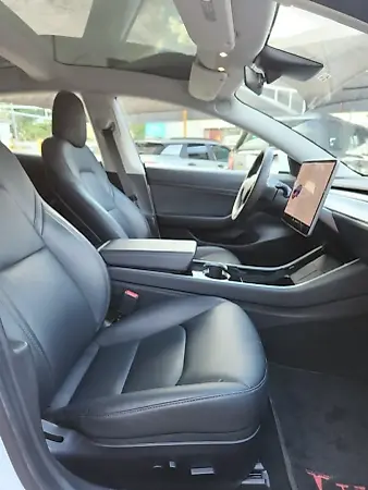 Tesla Model 3 - Imagem 10