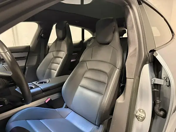 Porsche Taycan - Imagem 8