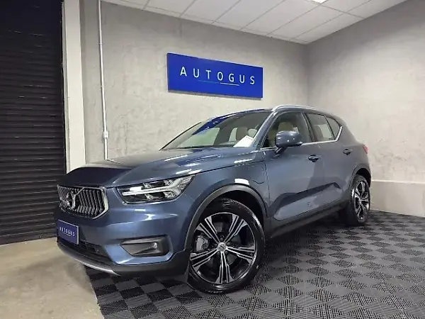 Volvo XC40 Recharge Plug-in Hybrid - Imagem 1